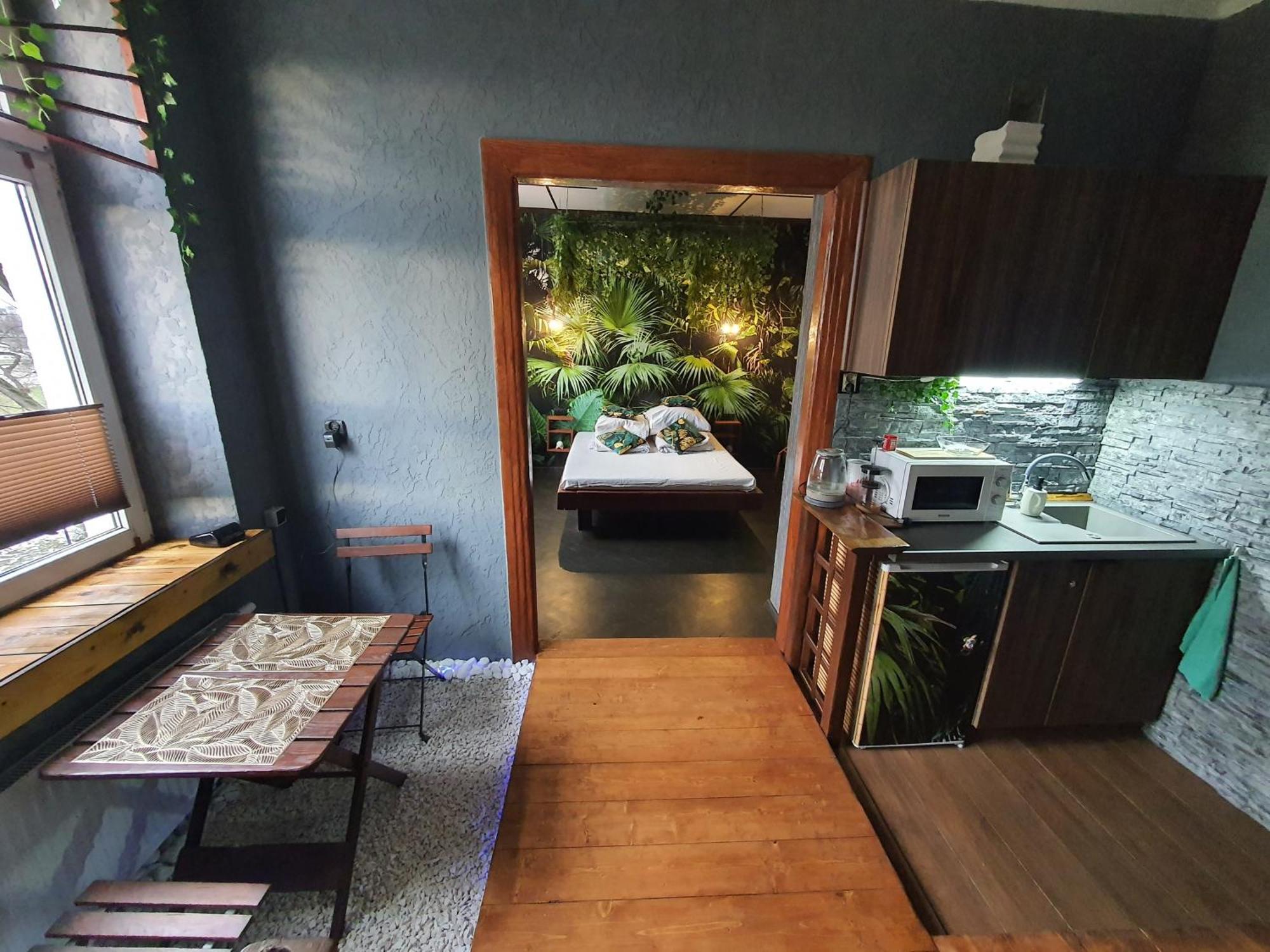 Tropicana Jacuzzi Apartment Cracóvia Exterior foto